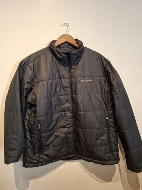 Columbia Men's Black Packable Insulated Jacket